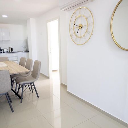 Yalarent Seaview 3Br Apt - Families Only Apartment Eilat Bagian luar foto